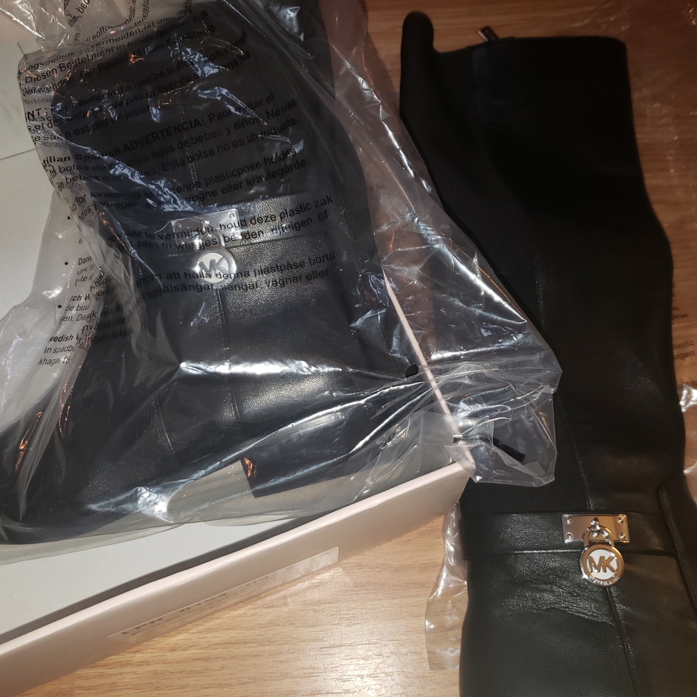 Black Leather Women's Michael kors Boots - Picture 9 of 10